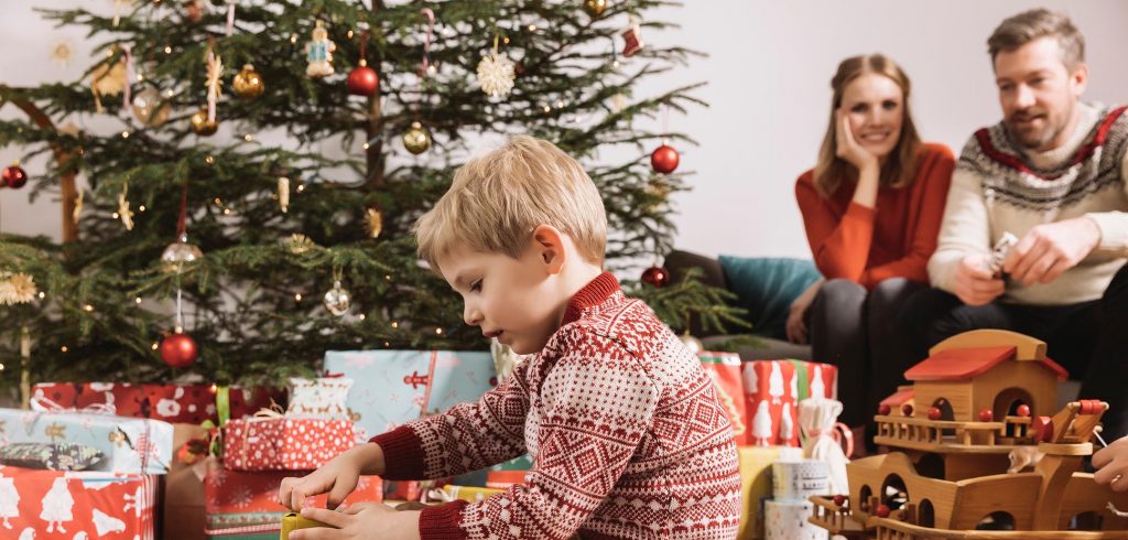 Weihnachten zu Hause oder bei den Eltern? Jedes Jahr die